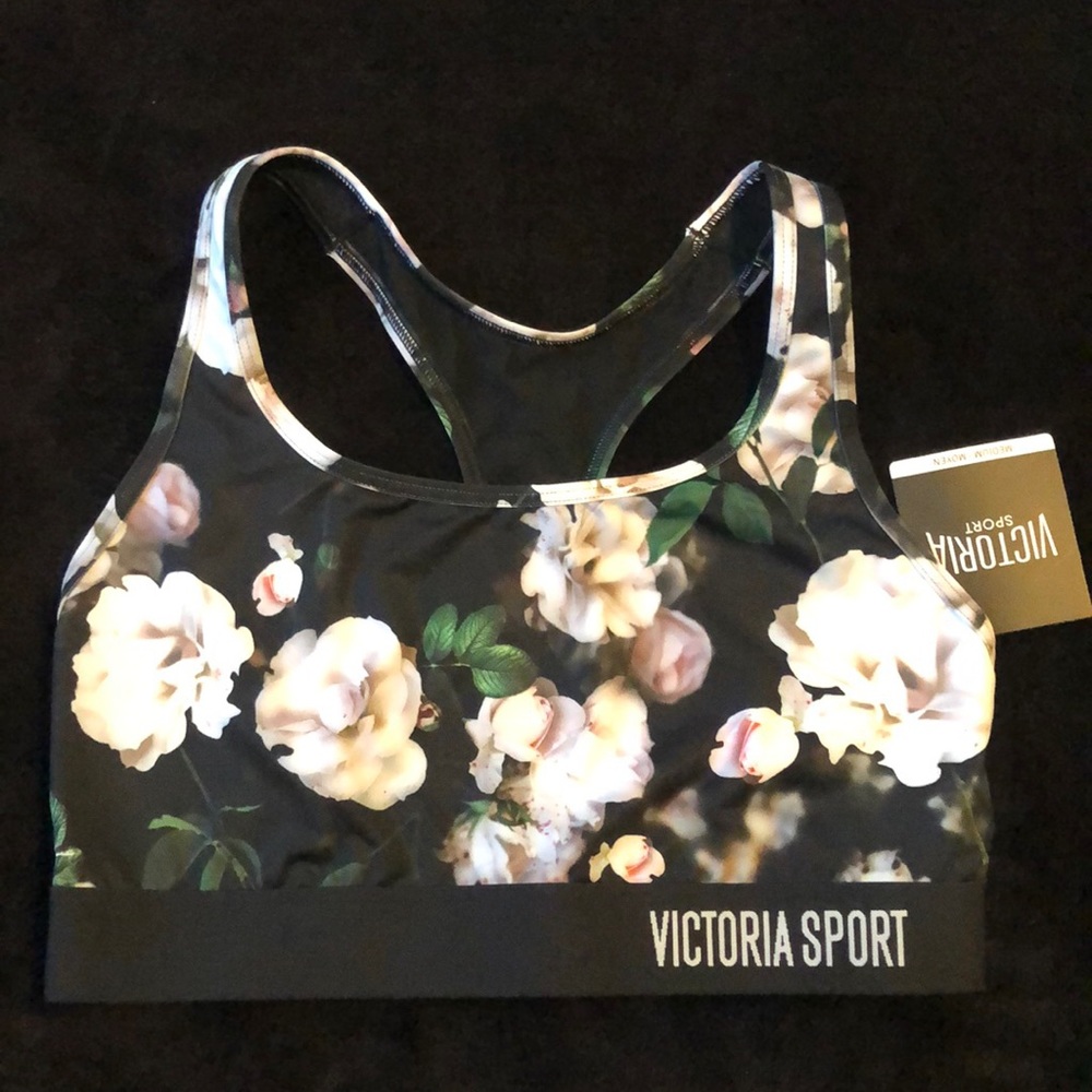 Victoria Sport The Player Racerback Sports Bra